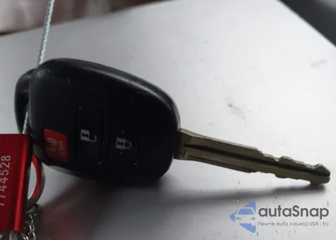 2014 Toyota Highlander Le V6 from USA, damaged, VIN 5TDZKRFH7ES016557